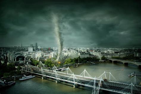The tornado that stuck london on december 7, 2006 did not result in any deaths. Tornado Rolling Through London, United by Chris Clor