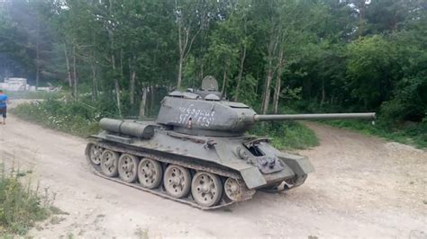 T 34 Tank Crushing Cars In Estonia Youtube
