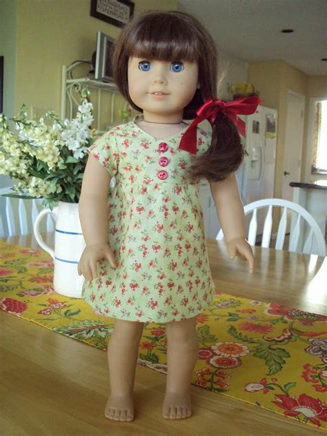 Scroll down to the second set of bullets for the free pdf sewing patterns. from the Berri Patch: More Free American Girl Doll Clothes