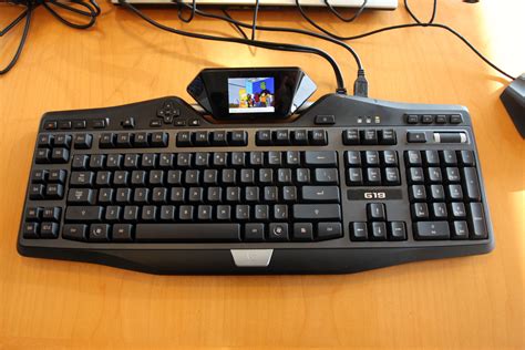 Satildi Logitech G19 Klavye And G700 Kablosuz Mouse