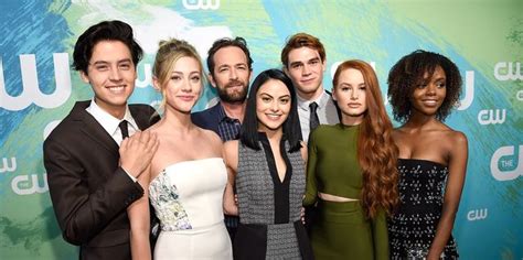 The Cast Of Riverdale Remembers Luke Perry As They Begin Filming