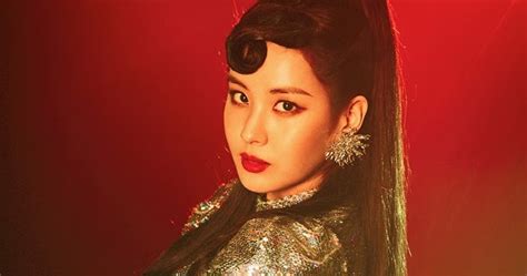 Seohyun Teases Fans For Snsd S Holiday Night Wonderful Generation