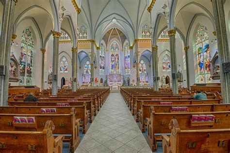 Interior Da Igreja Católica Da Concepção Imaculada Em Jacksonvill Foto