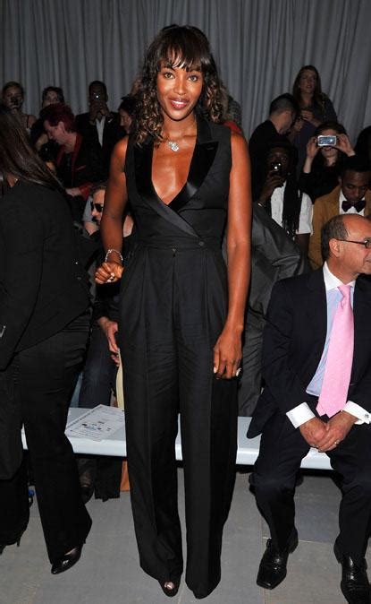 Naomi Campbell S Nip Slip At Fashion Week