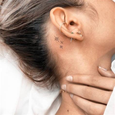 Minimalist North Stars Tattoo Behind The Ear En Tatuajes Petite