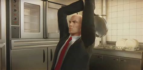 Padelle Noci Di Cocco E Pesci Tutte Le Armi Di Hitman Nel Nuovo Trailer Gameplay Smartworld