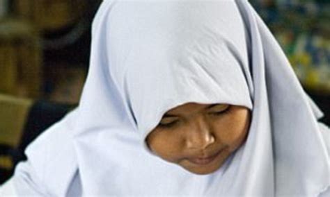 Girls As Young As Four Being Forced Into Wearing Hijabs Daily Mail