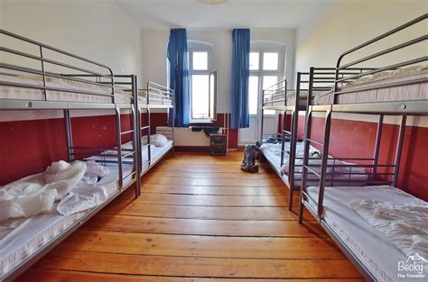 Hostel Dorms What To Expect Staying In Your First Hostel Dorm Room Becky The Traveller