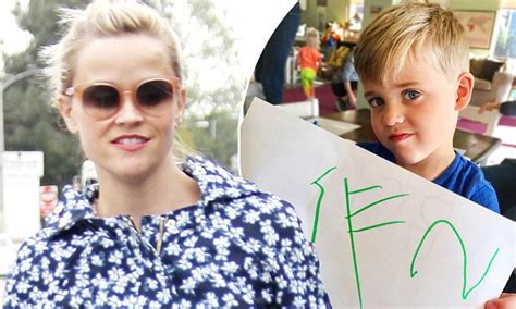Reese Witherspoon Praises Son S Attempt To Spell His Name