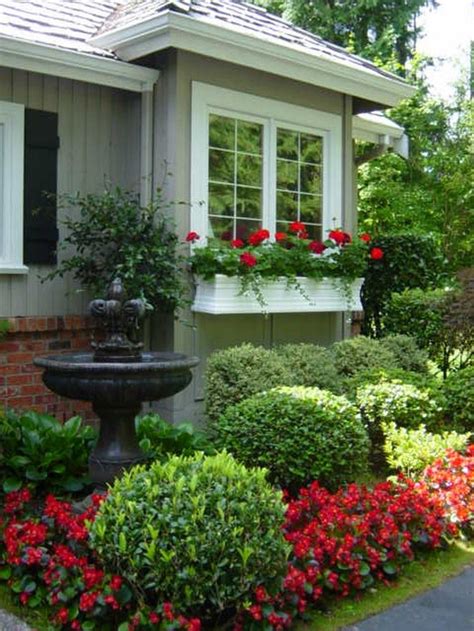 | garden designs are more beautiful if there's something that draws attention. 130 Simple, Fresh and Beautiful Front Yard Landscaping ...