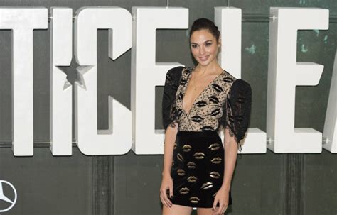 Gal Gadot Est Enceinte Gwyneth Paltrow Souhaite Un Bon Anniversaire