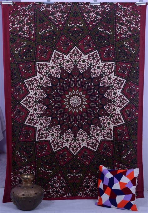 Marubhumi tapestry wall hangings black and white hippie mandala tapestry wall art collage dorm beach throw bohemian tapestry wall decor boho bedspread, twin (85 x 55 inch) 4.7 out of 5 stars 2,988 $9.70 $ 9. Pin by Emma Beem on Walls in 2021 | Tapestry, Mandala ...