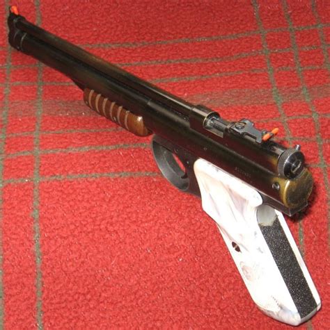 Benjamin Model 137 Single Shot 177 Cal Air Pistol Picture 7