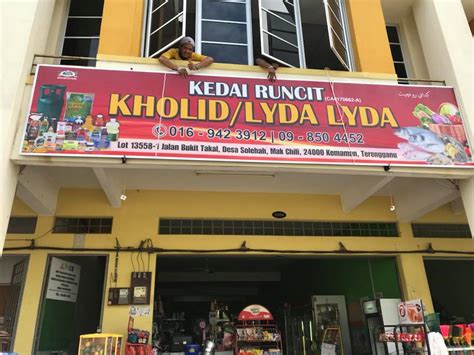 Terdapat juga kedai yang lebih besar atau lebih kecil berbanding size standard. Contoh Banner Untuk Kedai Runcit - gambar spanduk