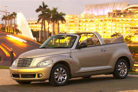 Pt cruiser convertible chrysler's pt cruiser convertible went into production in early 2004 as a 2005 model. CHRYSLER PT Cruiser Convertible - 2006, 2007, 2008 ...