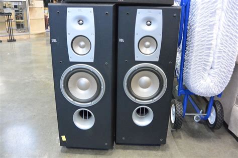 Pair Of Jbl Floor Speakers And Center Speaker Big Valley Auction