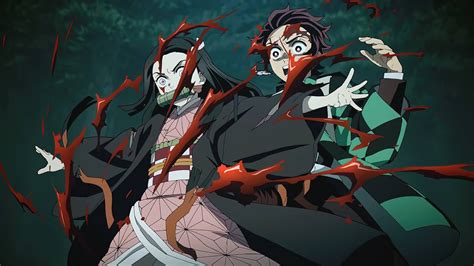 Nezuko Protects Tanjiro With Her Body From Ruis Attack Youtube