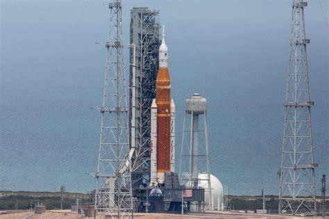 Nasa To Roll Artemis 1 Moon Rocket Off The Launch Pad Early Next Week