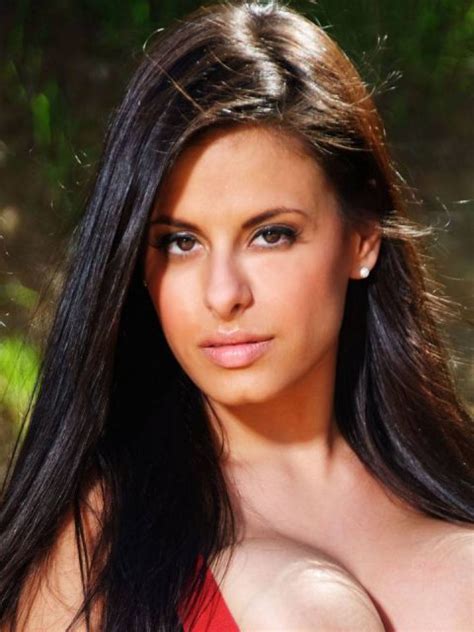 Wendy Fiore • Taille Poids Mensurations Age Biographie Wiki