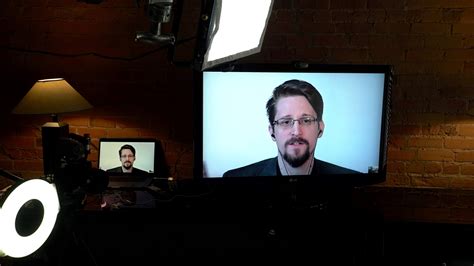 Whistleblower Edward Snowden Calls On Canada To Help The Refugee Families Who Helped Him Cbc News