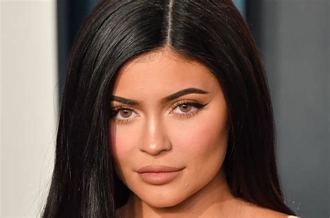 Kylie Jenner Explained Why It Takes Three And A Half Hours To Do Her Makeup