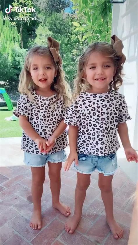 They Twins Video Tatum And Oakley Taytum And Oakley Cute Sister