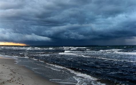 Beach Storm Wallpapers Sooke Harbour Resort And Marina