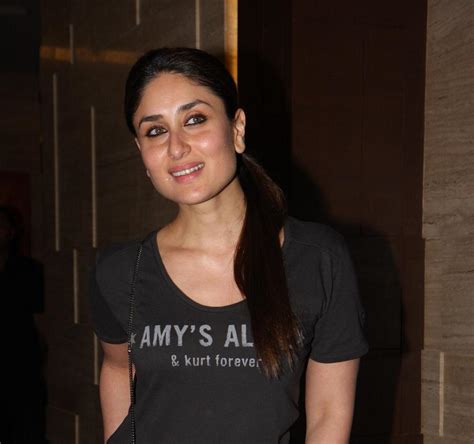 High Quality Bollywood Celebrity Pictures Kareena Kapoor Looks Hot At The Talaash Movie