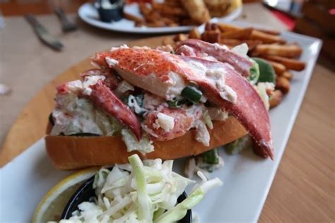 Ultimate Guide To The Best Lobster Rolls On Nova Scotias South Shore