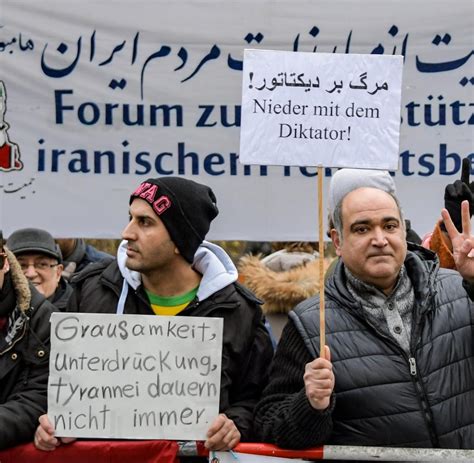 proteste im iran demonstration vor iranischem konsulat in hamburg welt