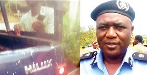 See Bribe Collecting Policemen Did To Passenger After Driver Escaped Information Nigeria