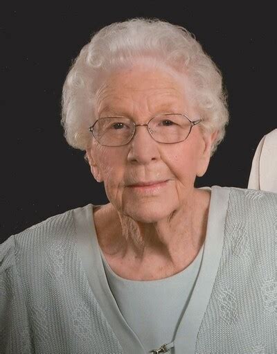 Obituary Ruth Talbert Agee Of Radford Virginia Mullins Funeral Home And Crematory