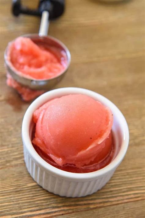 13 Simple Refreshing Frozen Watermelon Desserts