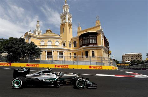 Baku isn't any old street circuit, either. Fórmula 1 em Baku, Azerbaijão | Flavio gomes, Flavio, Baku