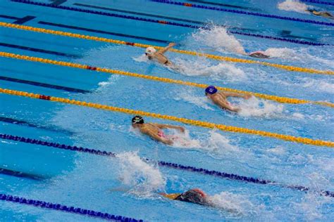 Why You Should Wear Swim Goggles When Lap Swimming The Swim List