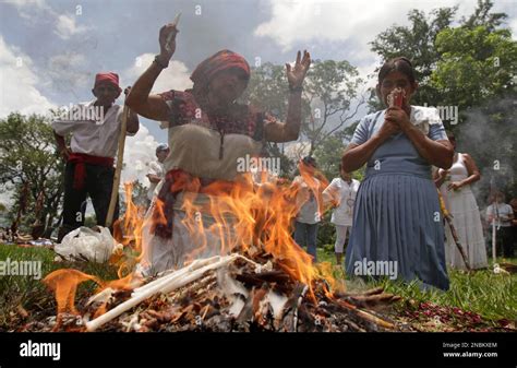 Mayan Descendants Pray During A Ceremony In Honor Of The Upcoming