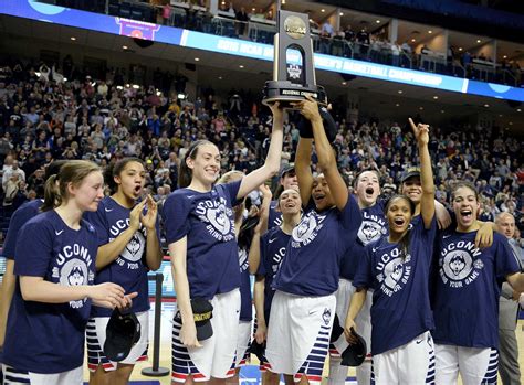 Uconn Women Top Texas For Record Ninth Straight Final Four Berth