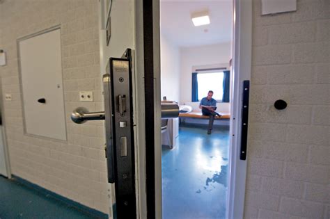 Almost 200 Inmates Sleeping On Irish Prison Floors Newstalk