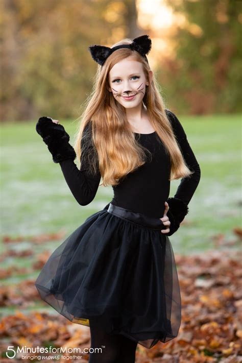 Easy Cat Costume How To Make A Gorgeous Black Cat Costume Cat Halloween Costume Black Cat