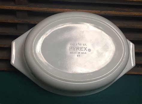 Pyrex Town And Country 8 Oval Baking Dish Vintage Pyrex 1 1 2 Quart