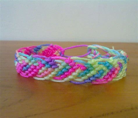 Small Rainbow Leaves Friendship Bracelet Micro Macrame