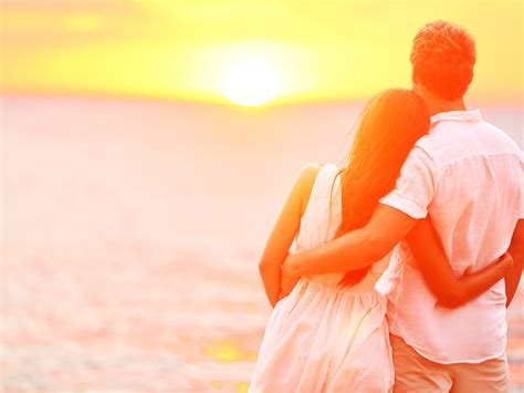 Sunset Romantic Couple In An Embrace Love Wallpaper Hd