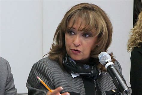 2011'de eyalet meclis üyesi olarak ikinci görevinde, bu kez pri senato adayı olmaya çalıştı. Lorena Cuéllar Cisneros - Alchetron, the free social ...
