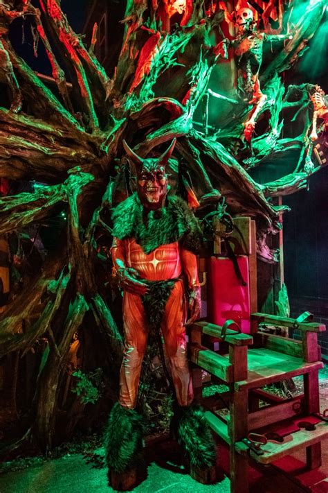 Halls Of Horror 2019 Haunted Attraction Review Electroshock Entertainment