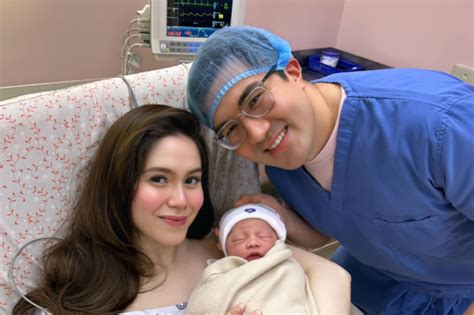 LOOK Jessy Mendiola Luis Manzano Share First Family Photos After Labor