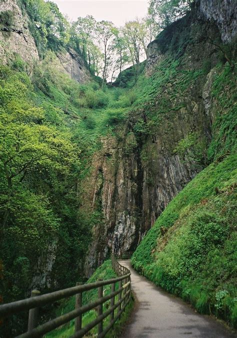 Peak Cavern Castleton Uk Places To Visit Places To Go Beautiful
