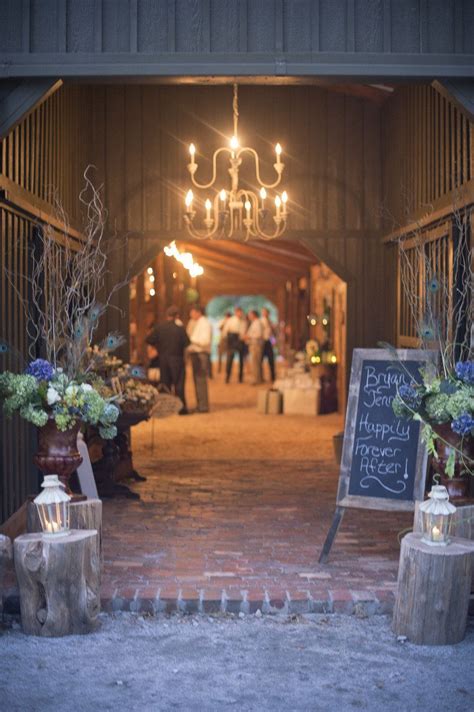 Love This Entrance To The Reception And The Lighting Photography