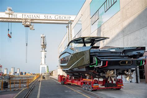 Tecnomar For Lamborghini 63 The Launch Of The First Yacht The