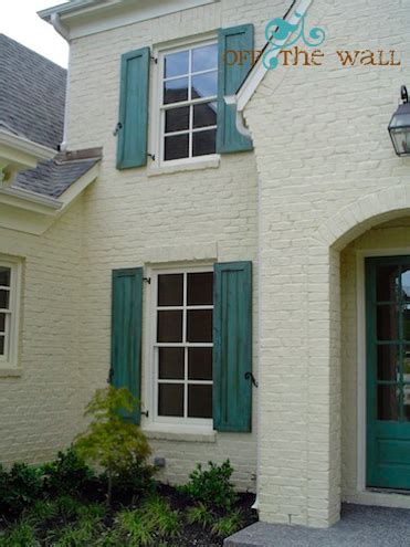 A blogging friend was painting her. My Faux Side - The Details For Your Home#love the turquoise shutters & front door. (With images ...