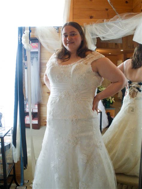 Find the perfect wedding dress for your. The ultimate guide to plus-size wedding dress shopping ...